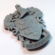 Gryffindor Coat of Arms Wall/Desk Display - Harry Potter 3D model by Andrew Forster