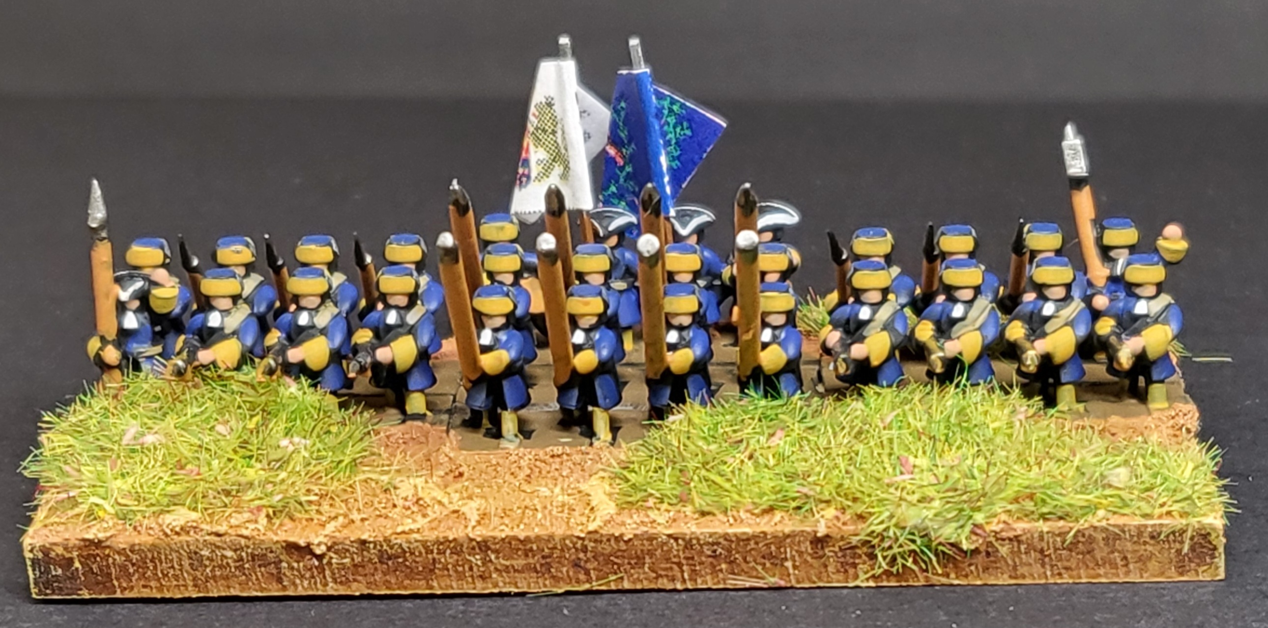 6mm GNW Infantry with karpus advancing