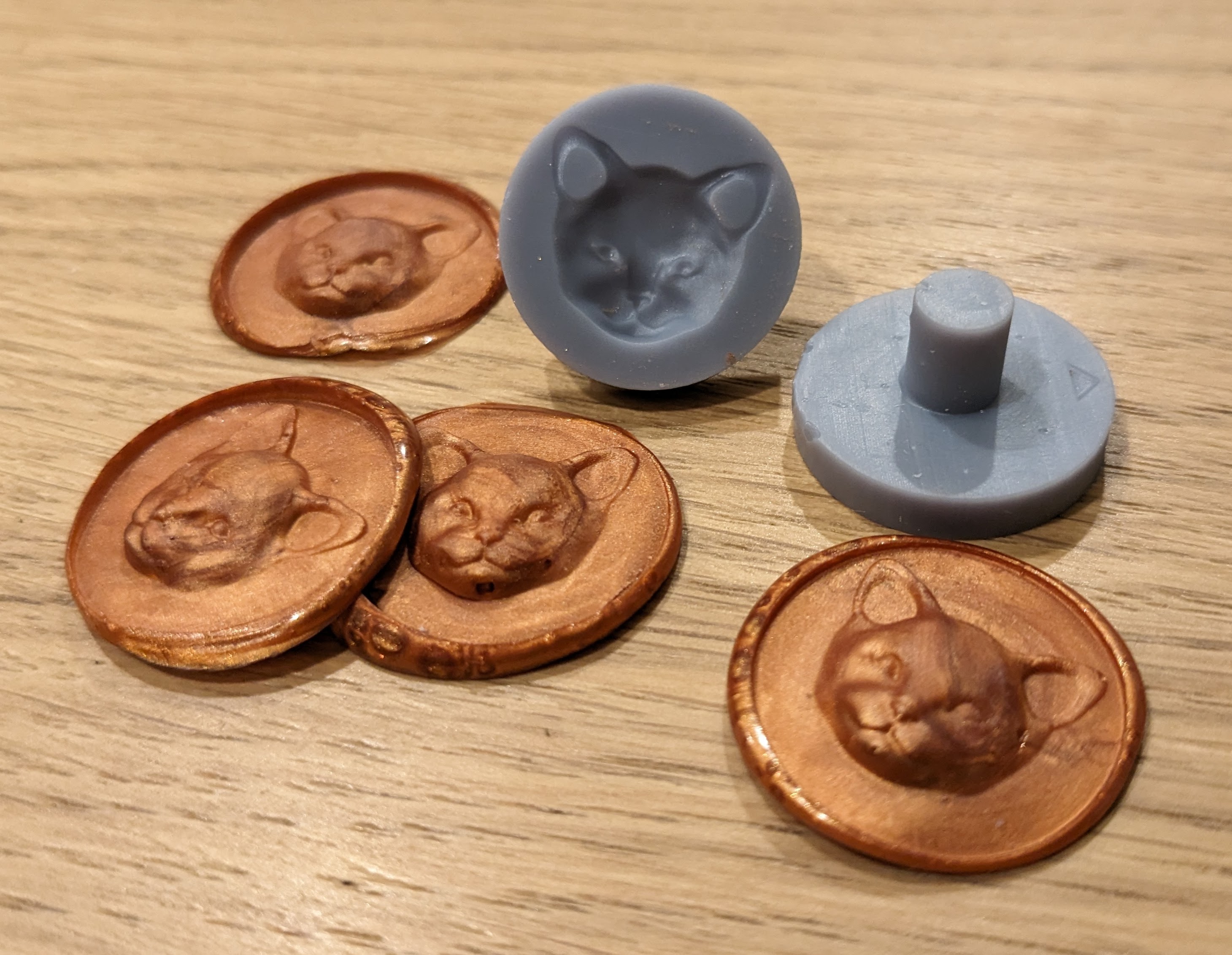 Cat head wax seal