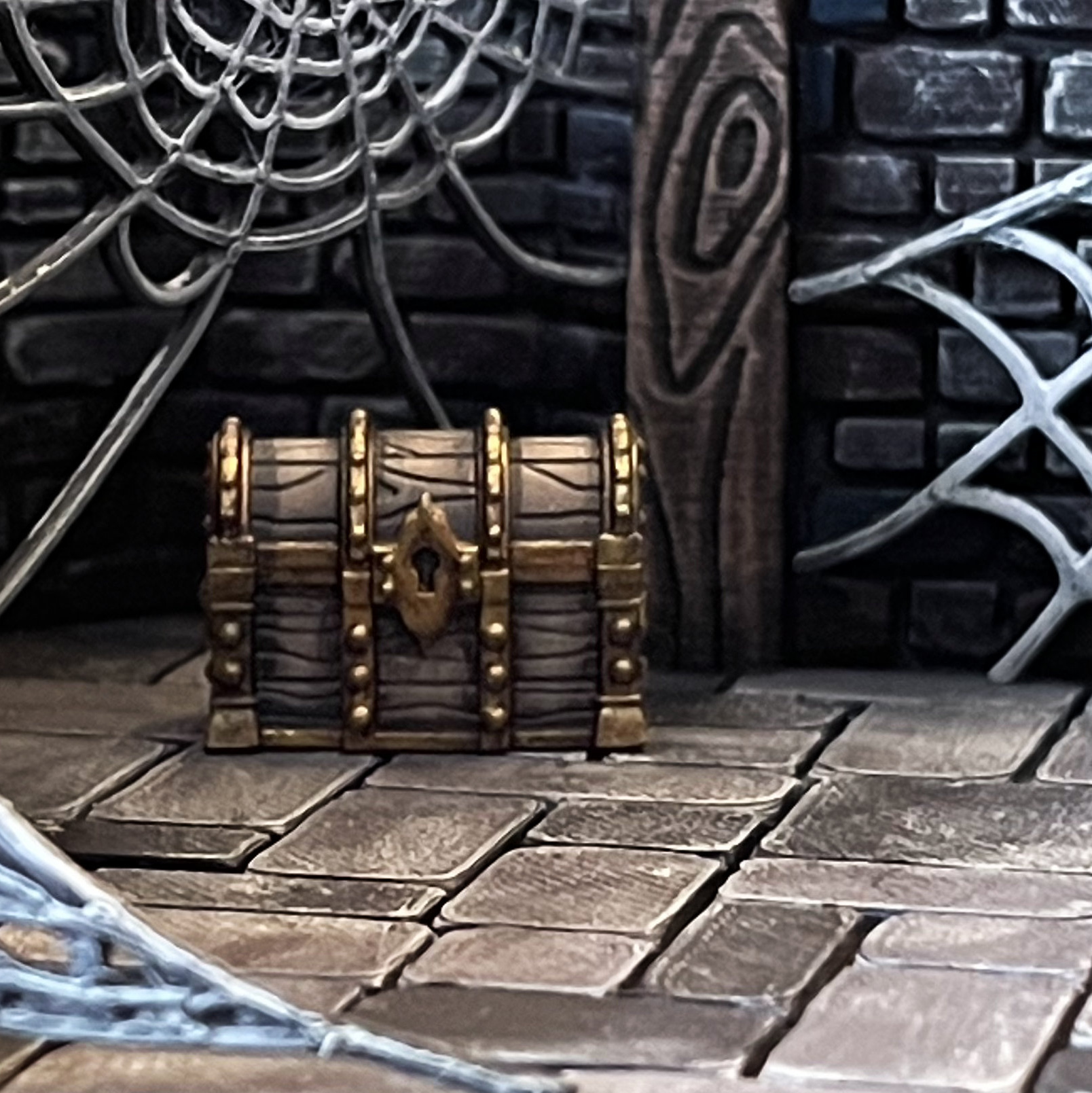 Chest - Trifolium Estate
