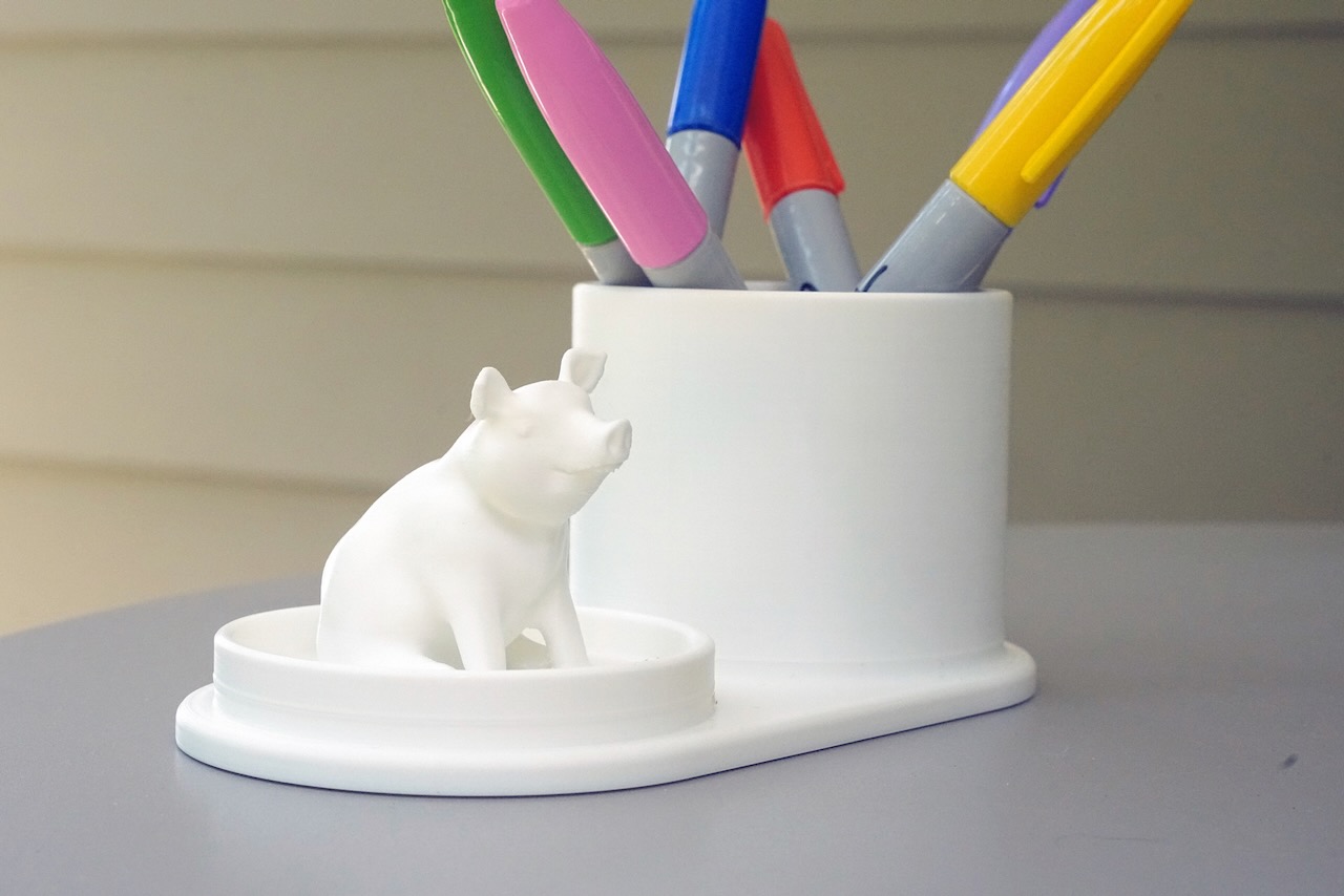 Pig pen holder