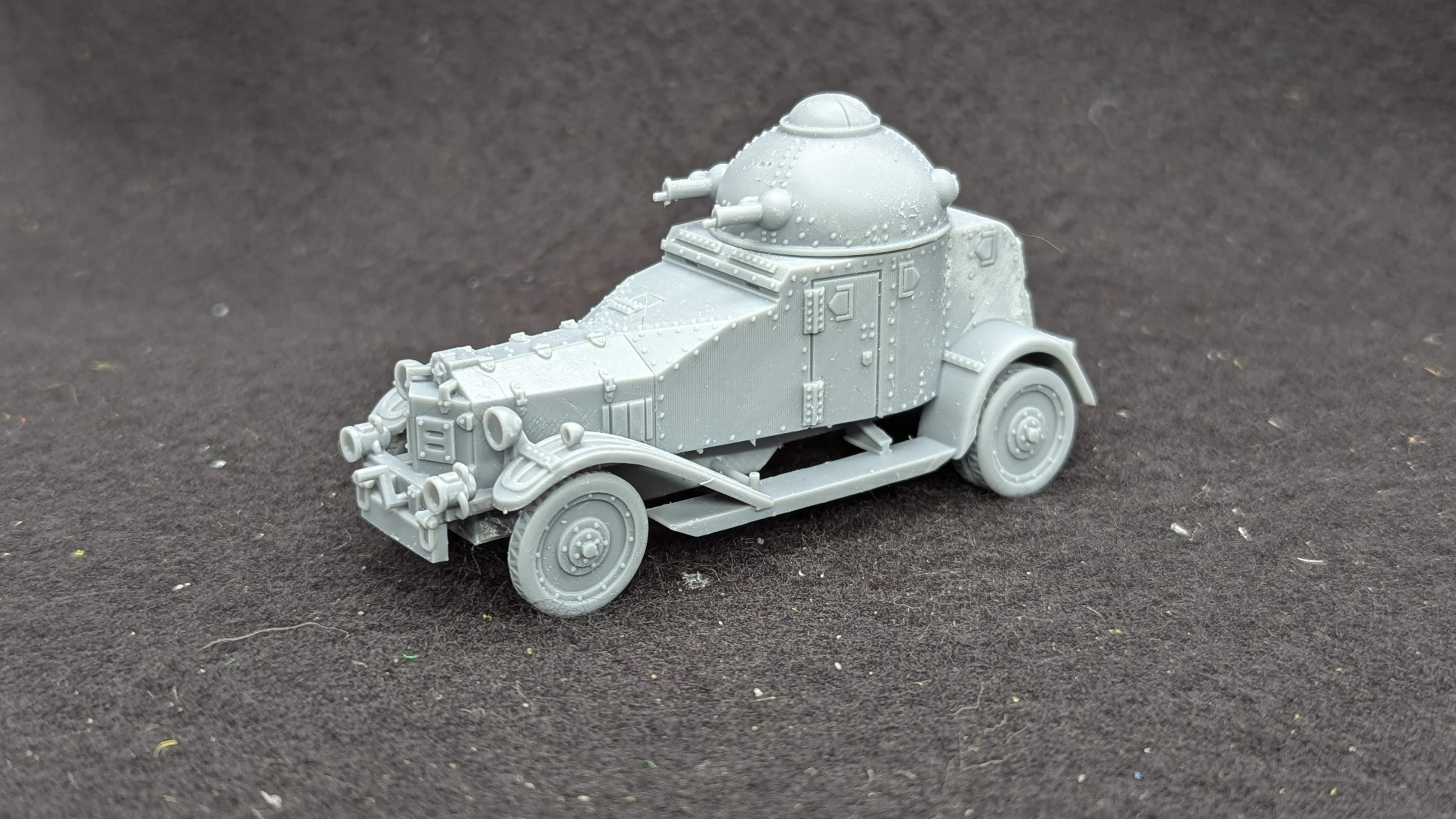 Vickers Crossley armoured car (Type 87 Crossley) + 2 Crewmen (UK+Japan, 1925, Interwar)