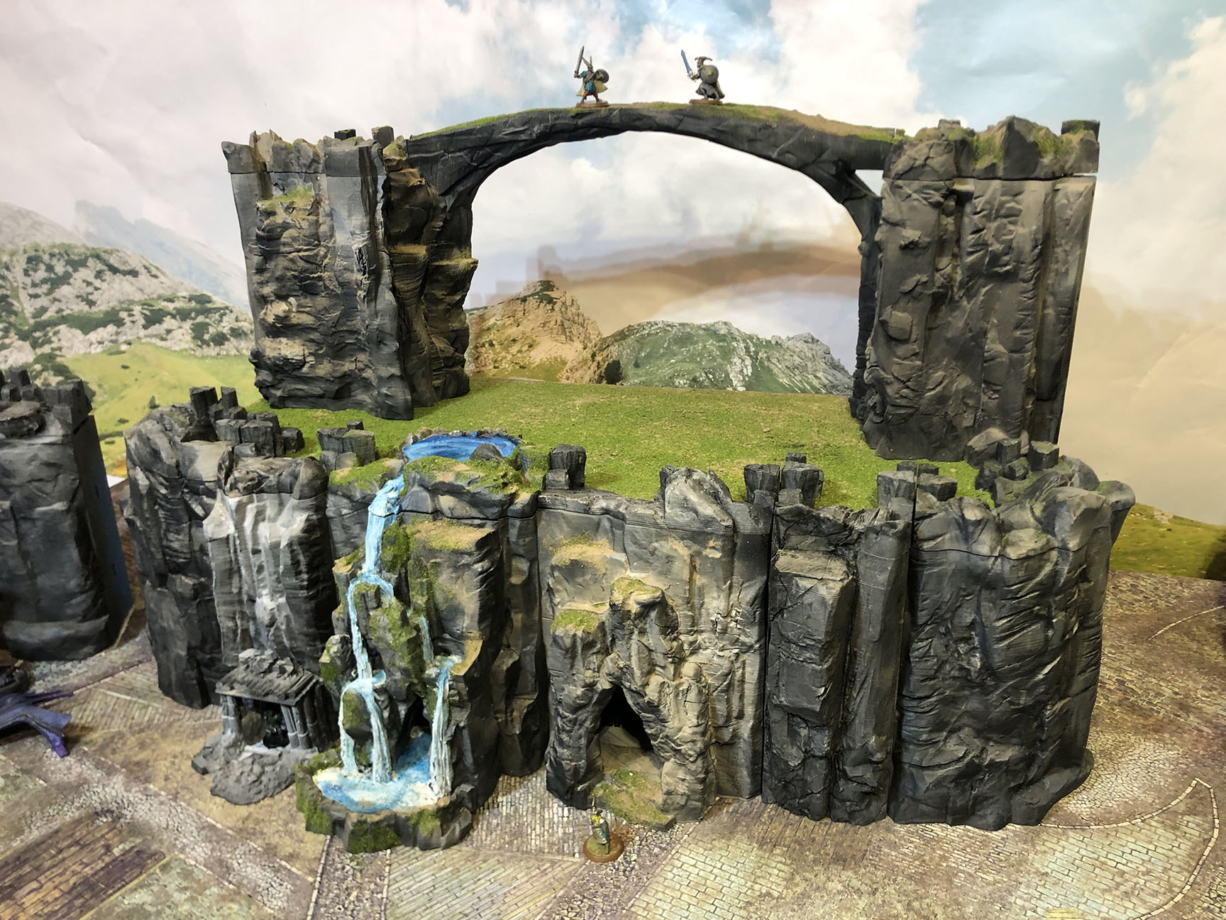 Vale of Mystery: 8 Cliff Expansion Sets