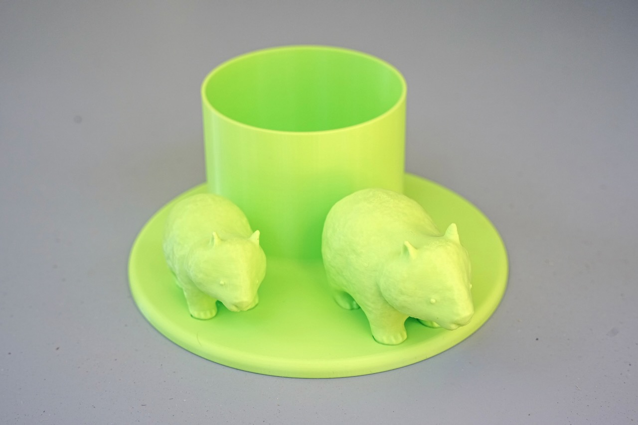 Wombat pen holder
