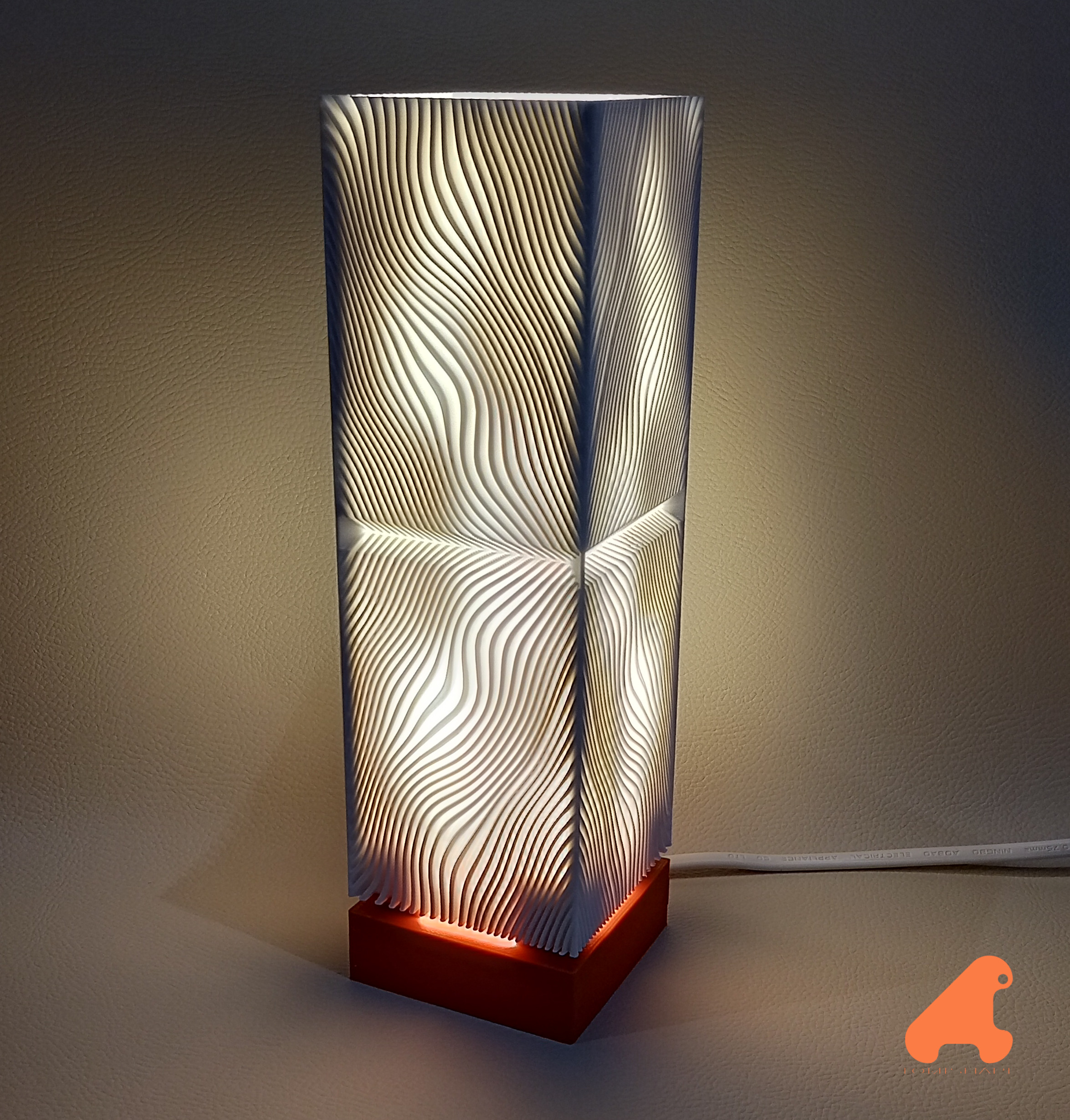 LAMPE NORTH TRIBE- TOMISHAPE
