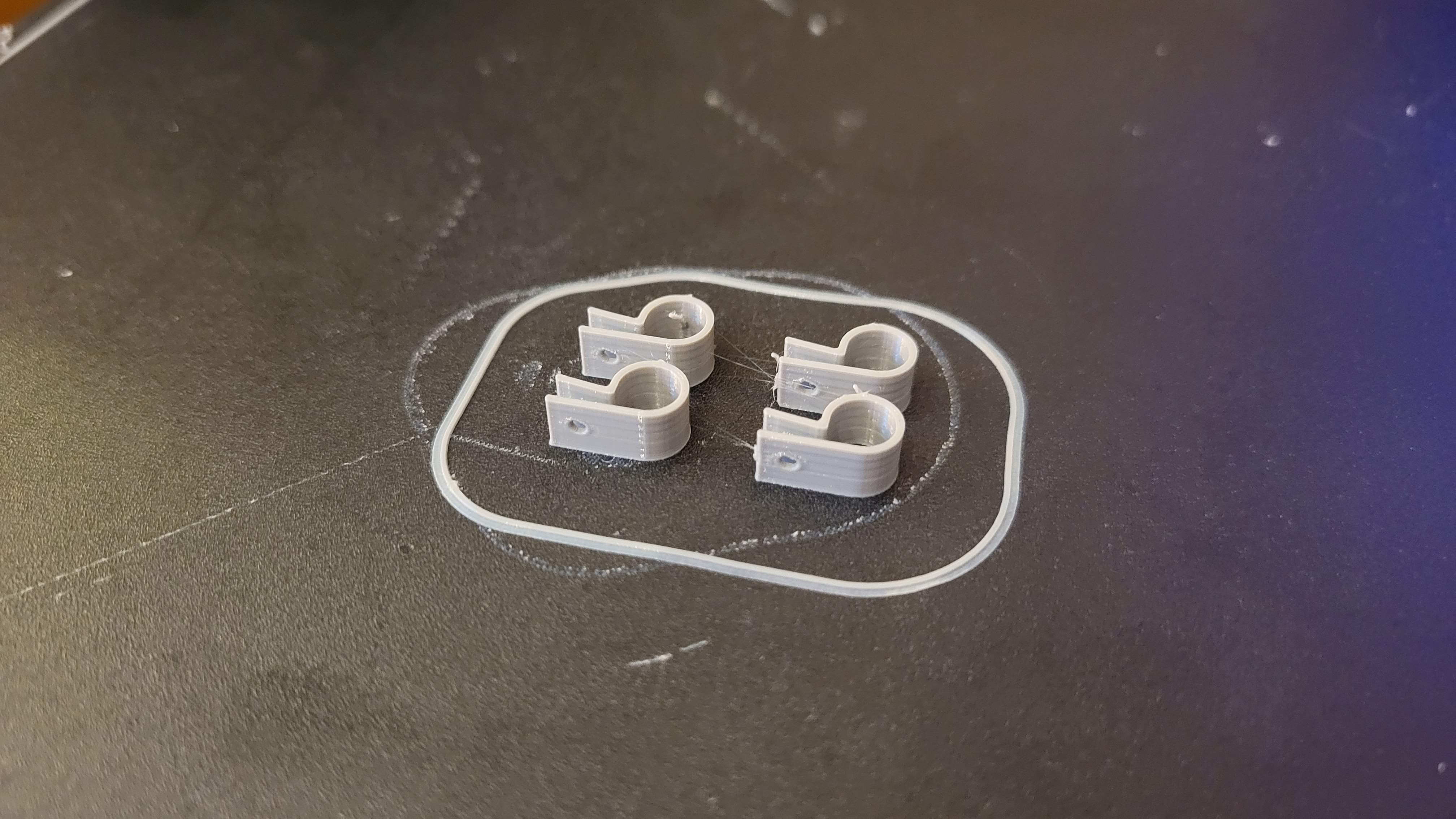 1/4 in mounting cable clip