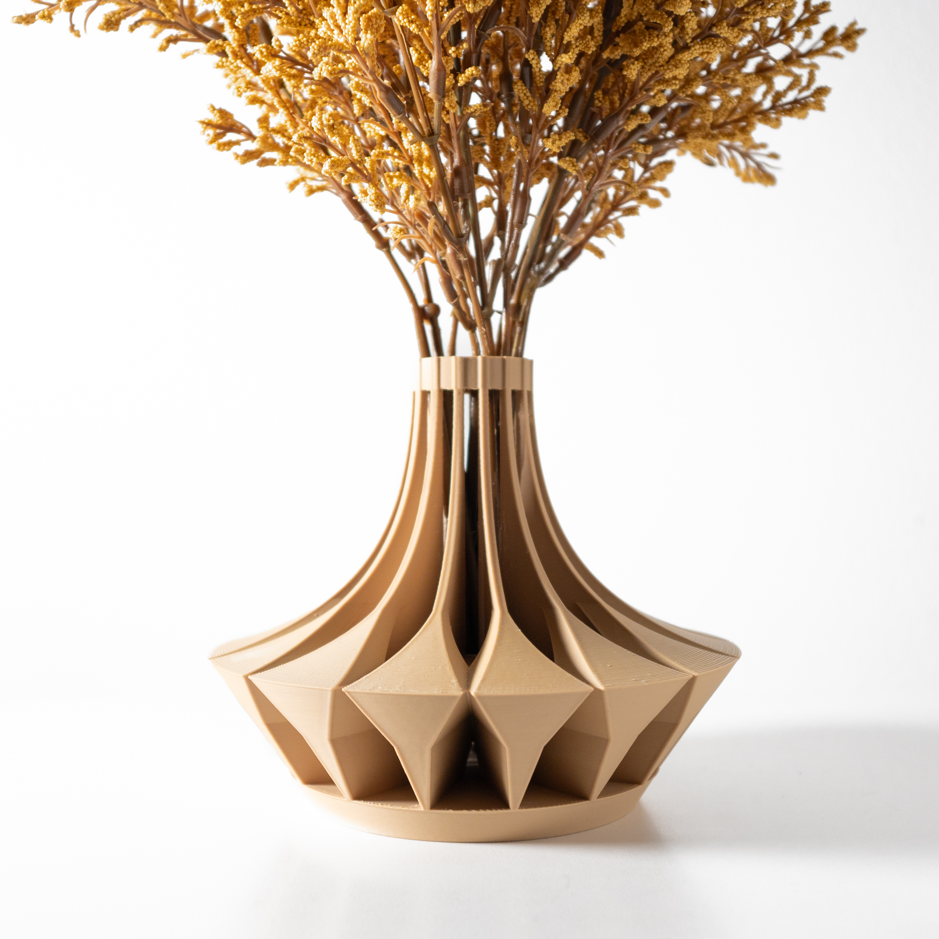 The Savi Short Vase, Modern and Unique Home Decor for Dried and Preserved Flower Arrangement