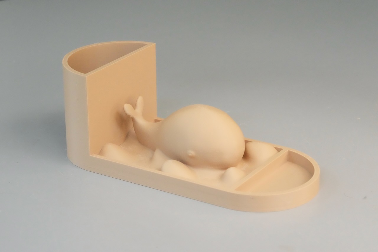 Whale pen holder