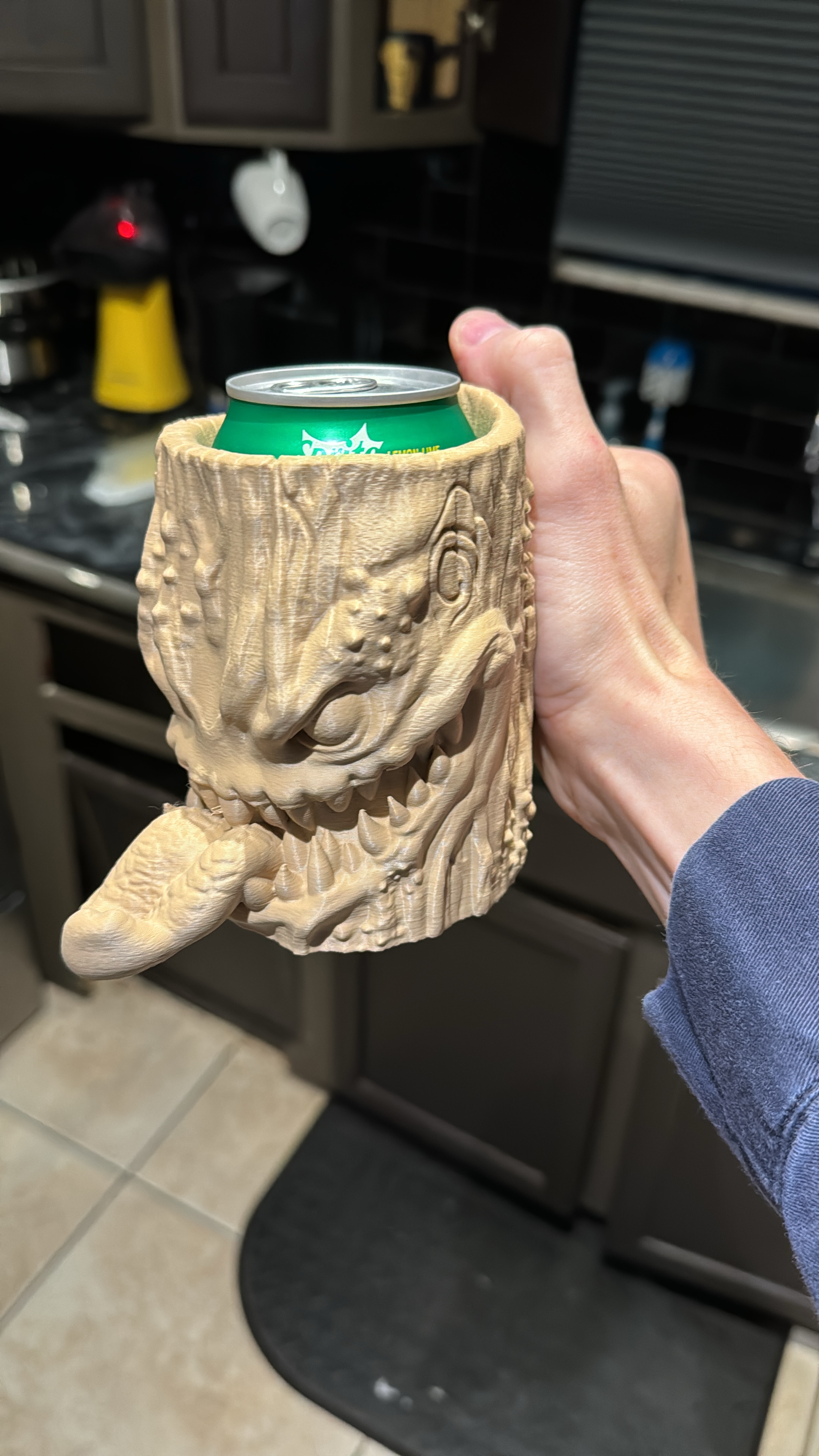 Mimic Can holder
