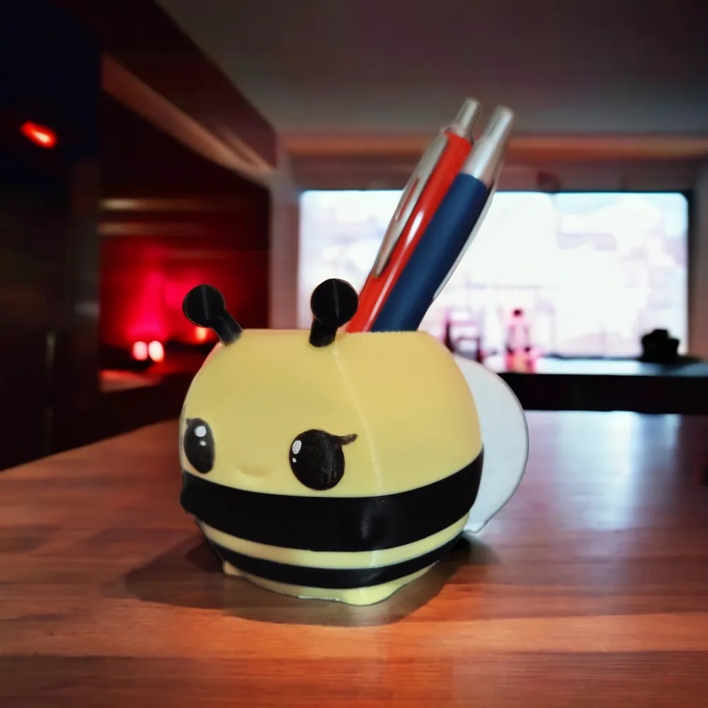 Bee Pencil / Pen Holder ( Support Free )