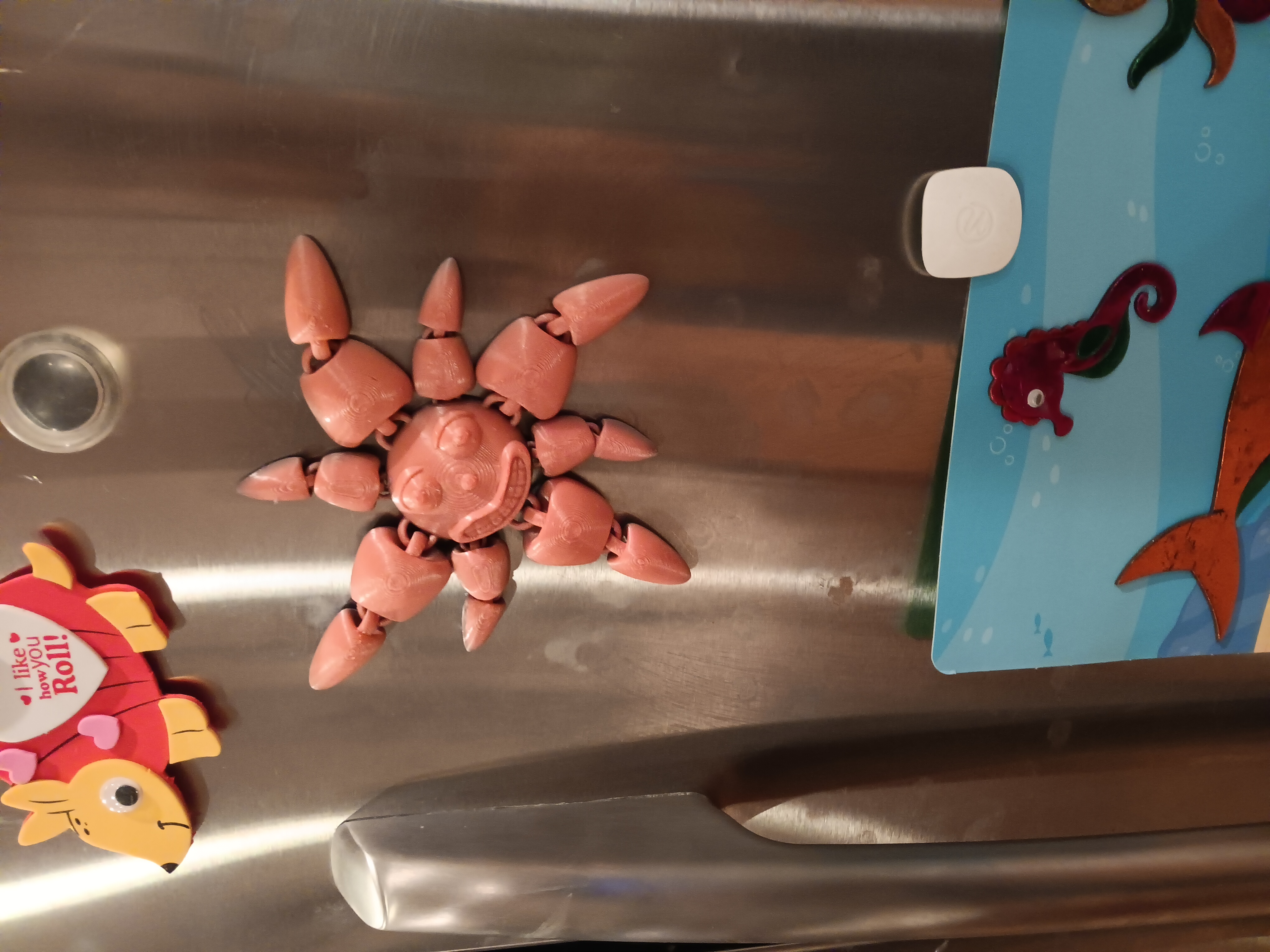 Smiling Sun Magnet - print in place - flexi fidget toy