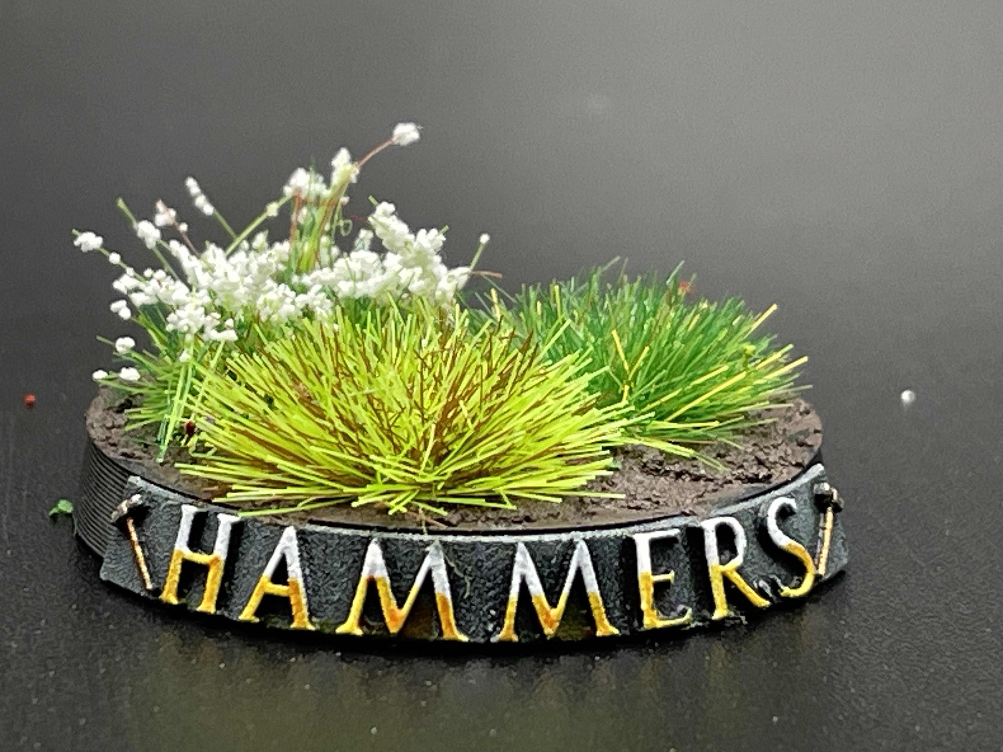 Hammer Design Name Plate Builder