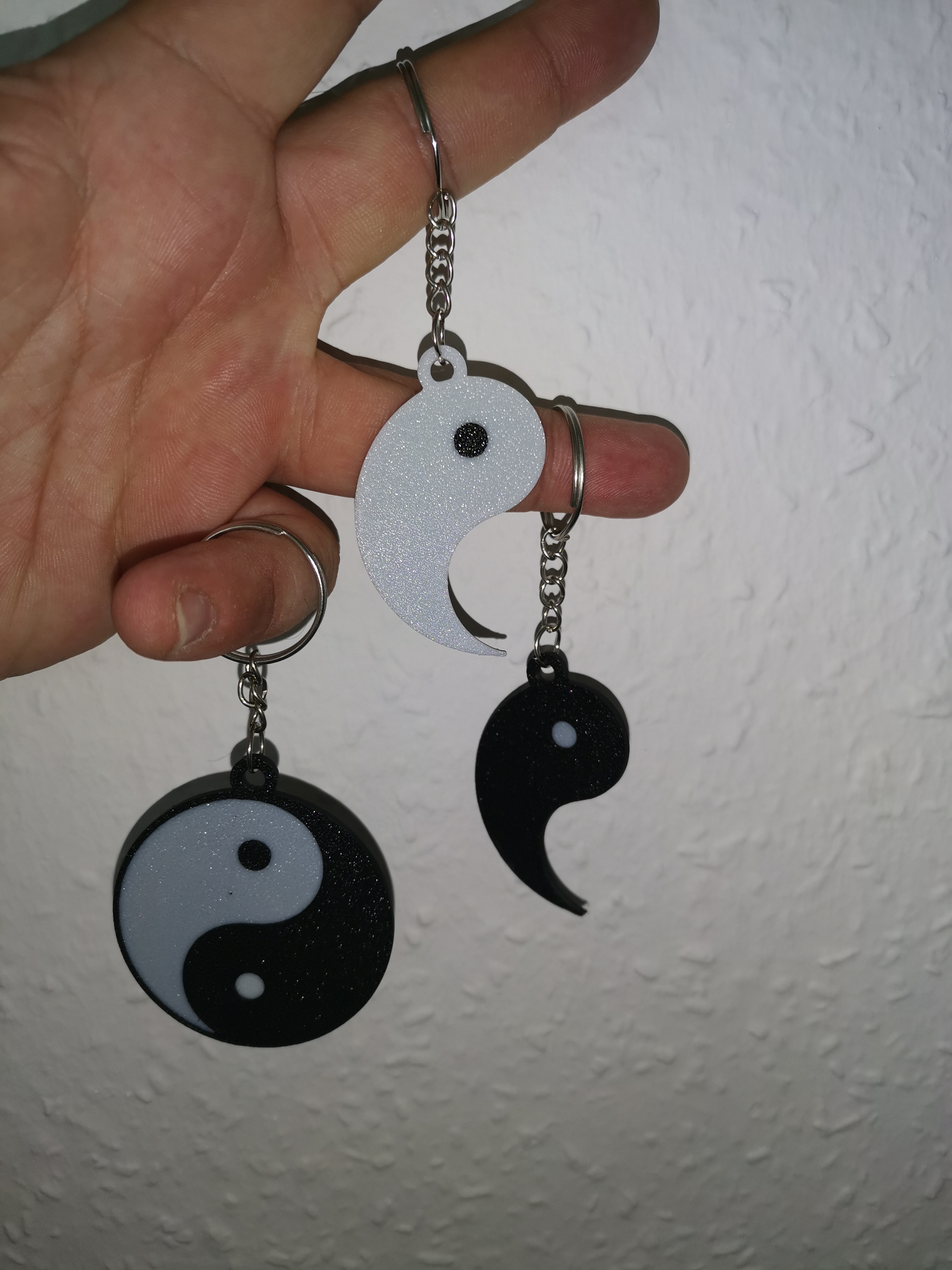 Multicolor Yin, Yang and Yinyang keychain