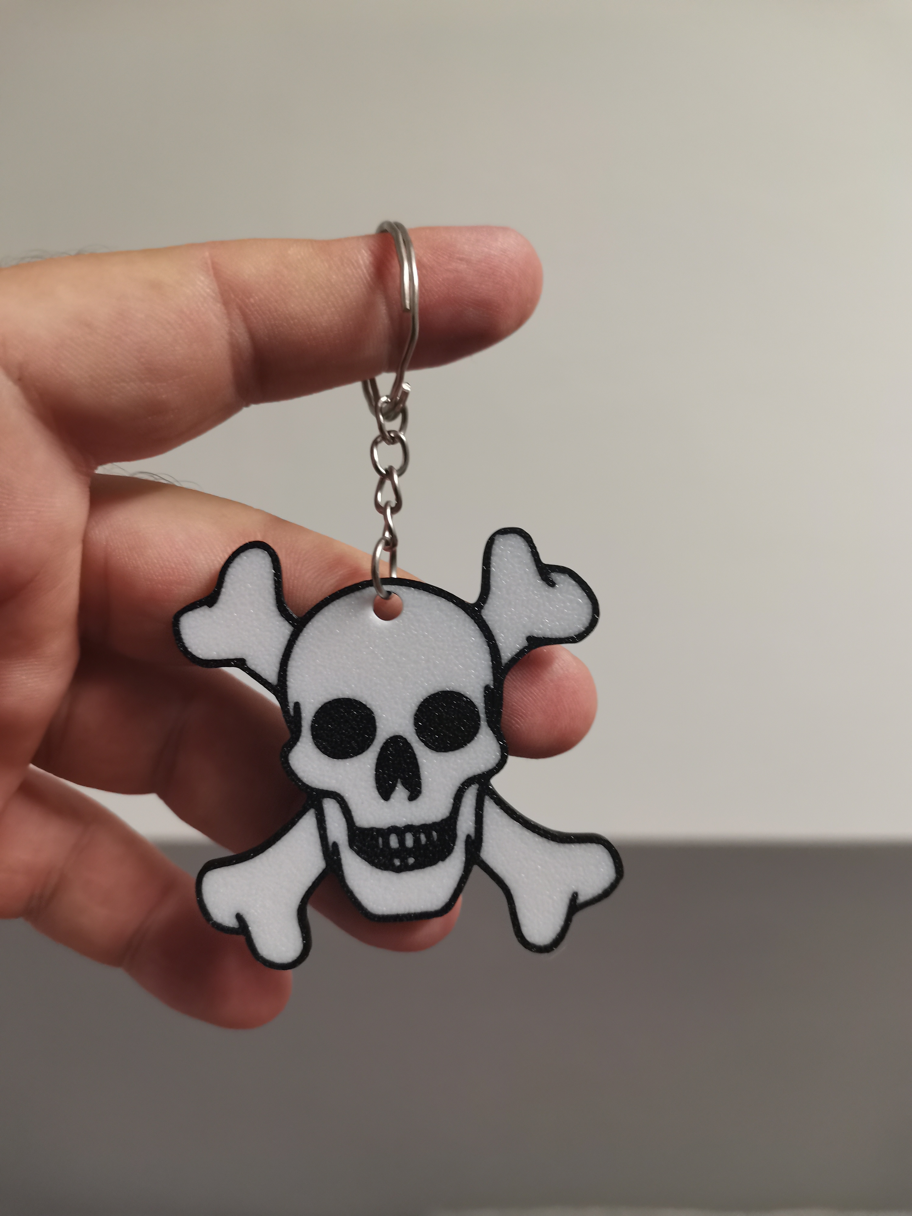 Skull multicolor keychain