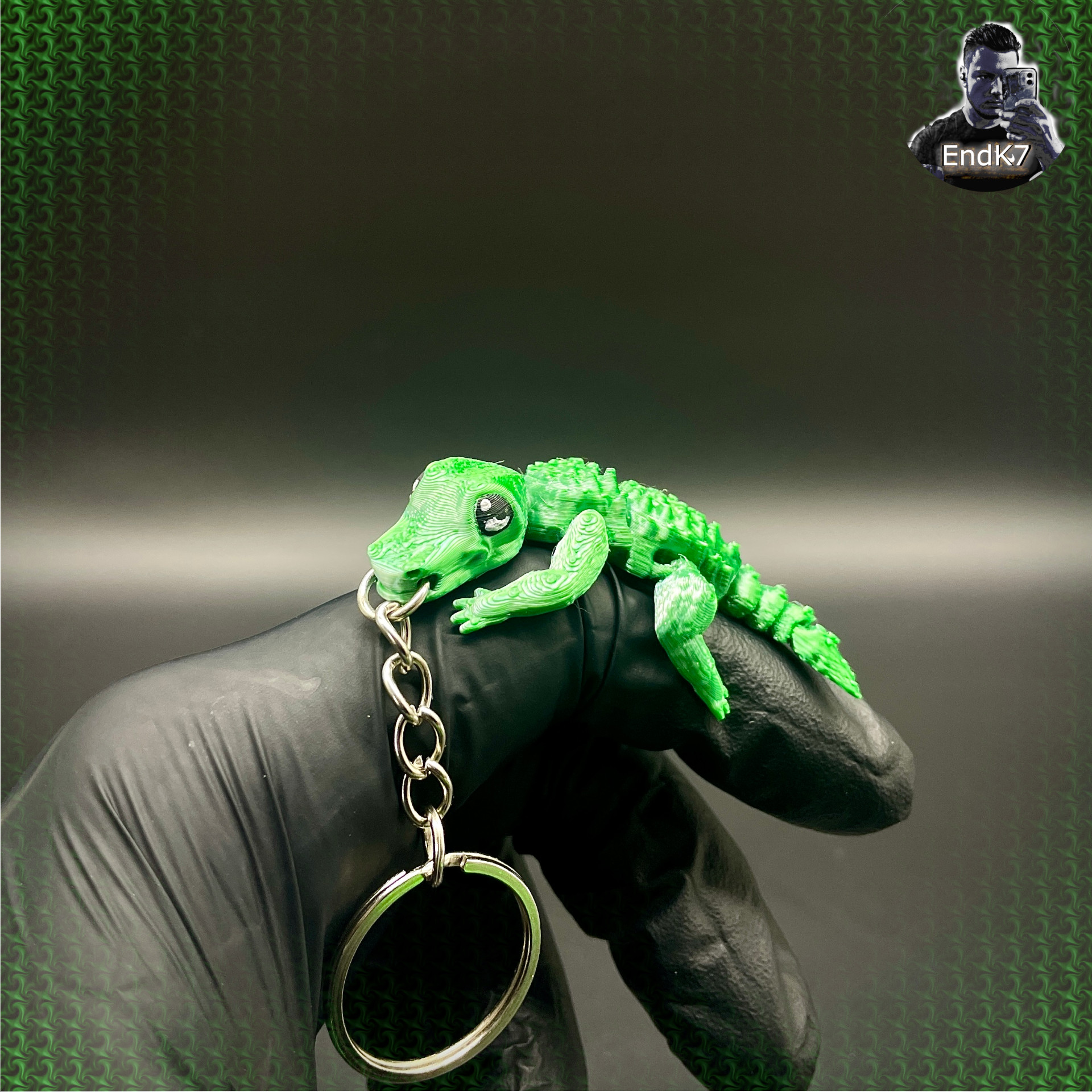 Crocodile Keychain ?