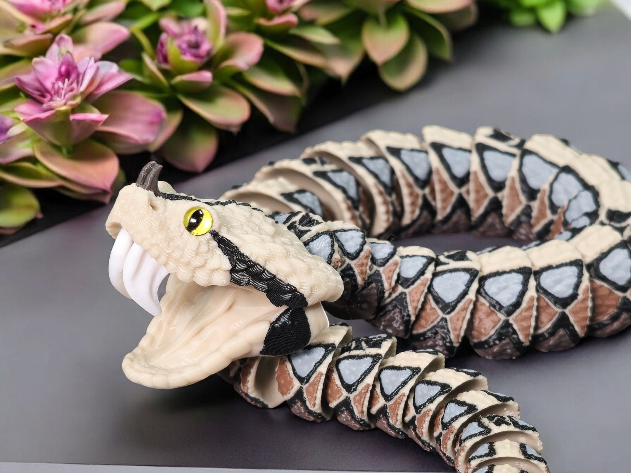 Gaboon Viper - Articulated Snake