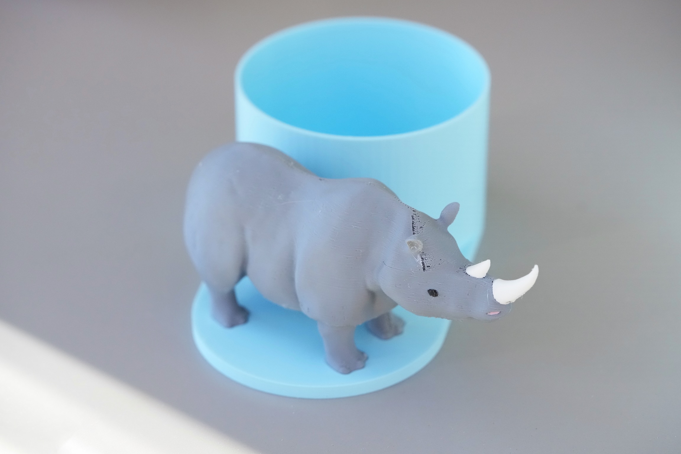 Rhino pen holder