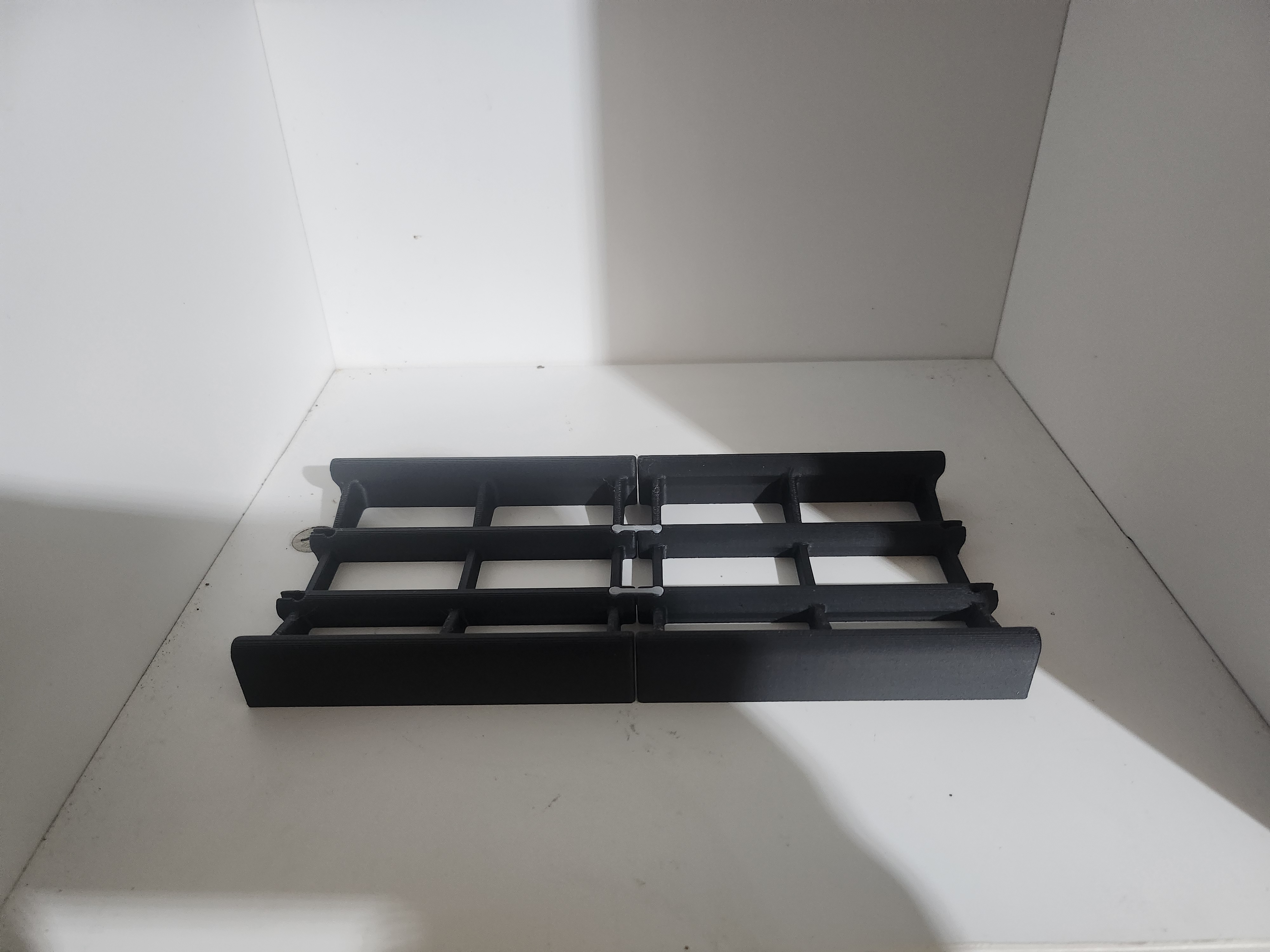 Modular filament spool holder